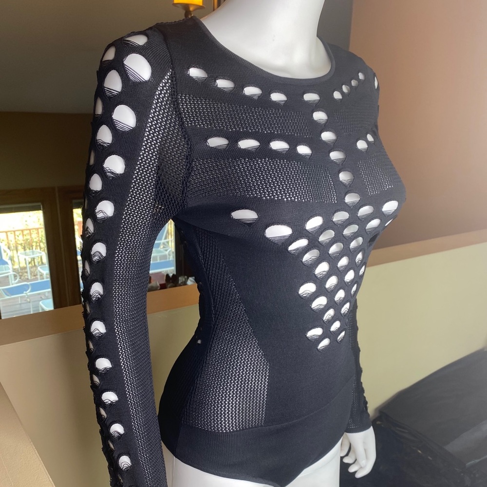 HERA COLLECTION BLACK CUTOUT BODYSUIT - Picture 7 of 11